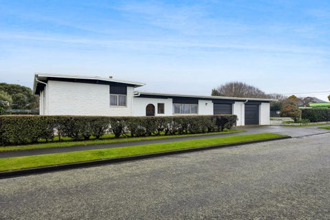 2 Green Lane, Hawera