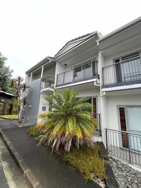10E/60 Masons Road, Oteha, Auckland