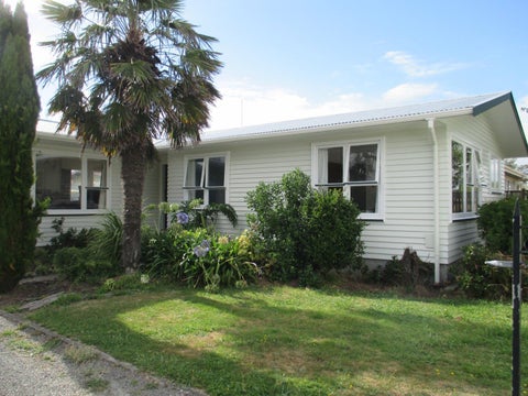 27 Acacia Street, Kelvin Grove, Palmerston North