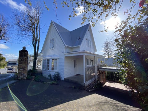 1/15 Burrows Avenue, Parnell, Auckland