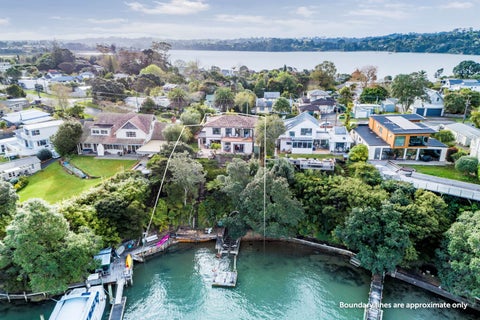 83 Ferry Parade, Herald Island, Auckland