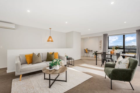 30 Red Beech Avenue, Woodridge, Wellington