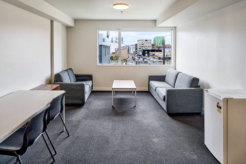 2J/242 Taranaki Street, Mount Cook, Wellington