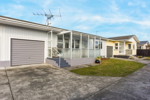2/25 Kipling Crescent, Stoke, Nelson