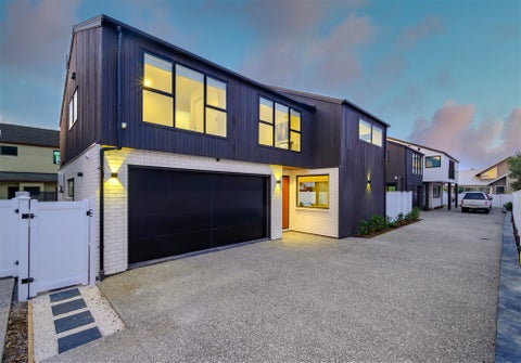15A The Parade, Bucklands Beach, Auckland