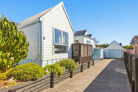 13 Walton Road, Paraparaumu Beach, Paraparaumu