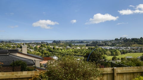 1 Sterling Gate Drive, Bethlehem, Tauranga