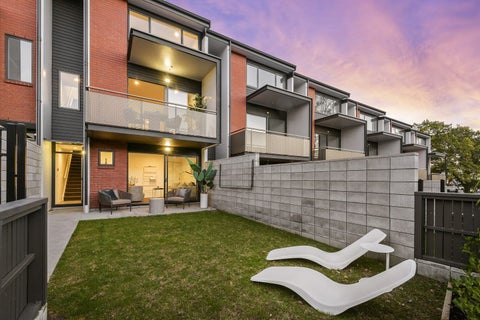 10/9 Eastview Road, Glen Innes, Auckland