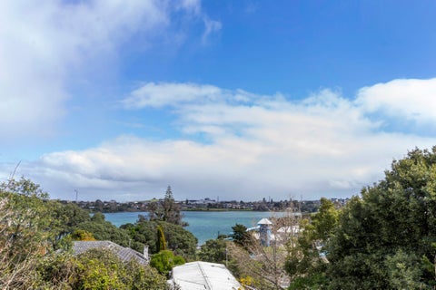 127E Queens Road, Panmure, Auckland