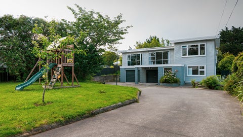 11 Wairere Grove, Paraparaumu