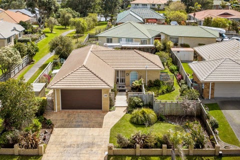39 Lakeside Drive, Orewa, Orewa