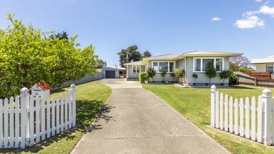 21 Bill Hercock Street, Pirimai, Napier