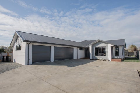 15 Dejoux Road, Winton, Winton