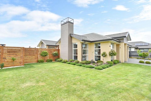 12 Hamlett Drive, Woodend, Woodend