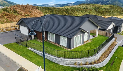 85 Queen Charlotte Drive, Aotea, Porirua