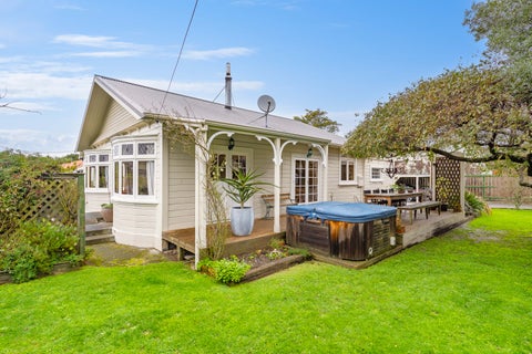 104 Fox Street, Featherston