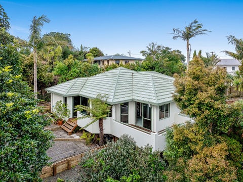2/67 Arran Road, Browns Bay, Auckland