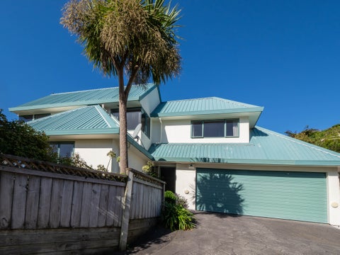 1 Myers Grove, Churton Park, Wellington
