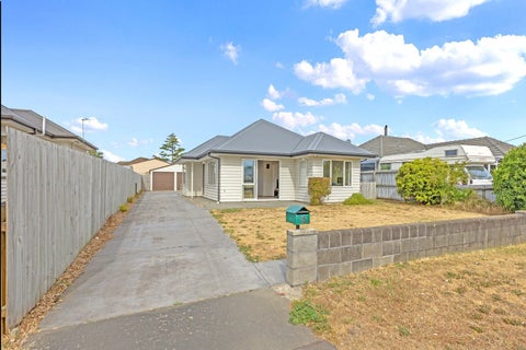 15 Cuffs Road, Wainoni, Christchurch