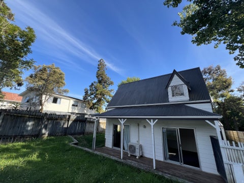 99 Kemp Road, Massey, Auckland