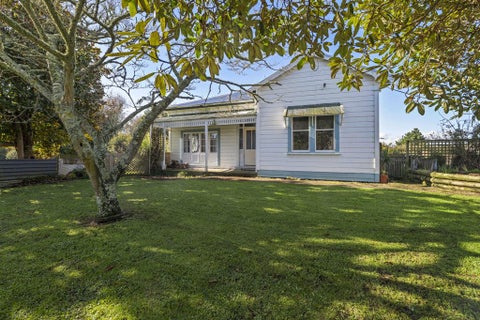 16 Castle Street, Eltham, Eltham