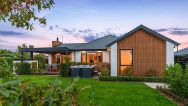 196 Southfield Drive, Lincoln, Lincoln