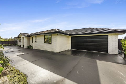 4 Aderman Place, Hurworth, New Plymouth