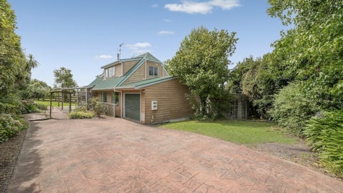 33A Bell Road, Beachlands, Auckland