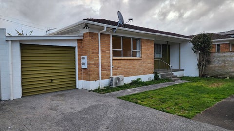 2/104 Fitzroy Street, Papatoetoe, Auckland