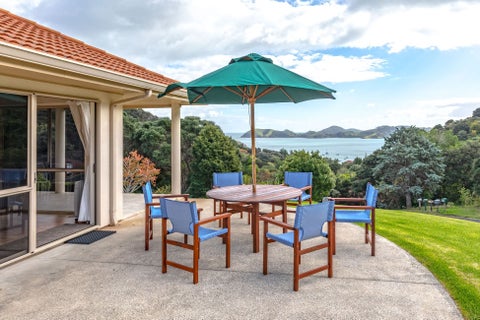 84 Kowhai Drive, Te Kouma