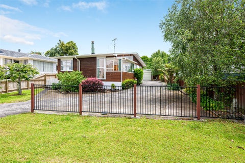 23 Finlow Drive, Te Atatu South, Auckland