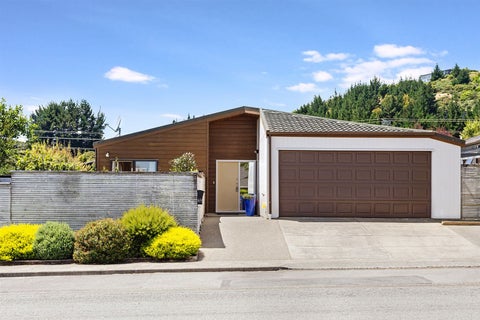 49 James Cook Drive, Whitby, Porirua