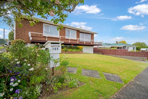 165 Pembroke Street, Westown, New Plymouth