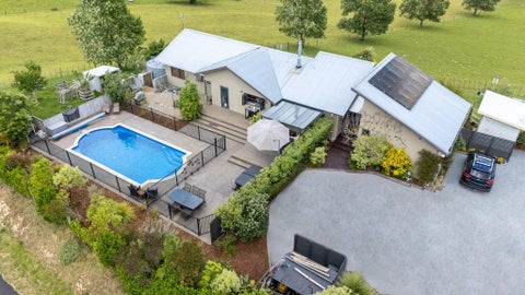 355 Grove Road, Te Pahu, Hamilton