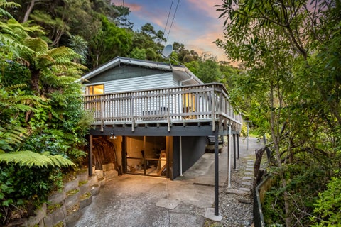 32 John Street, Stokes Valley, Lower Hutt