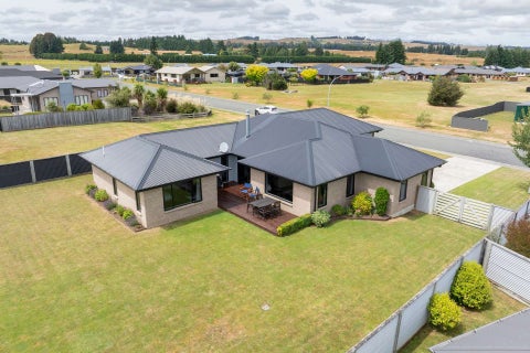 27 Orbell Crescent, Te Anau, Te Anau