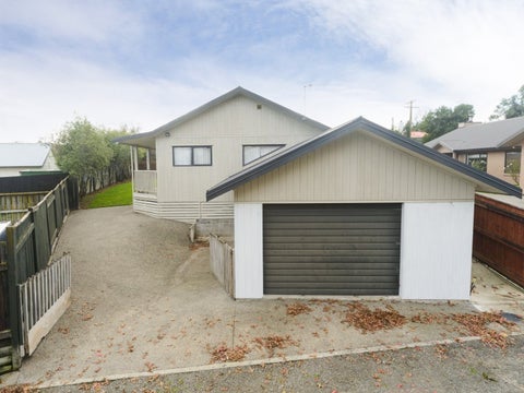 130 Hillcrest Drive, Kelvin Grove, Palmerston North