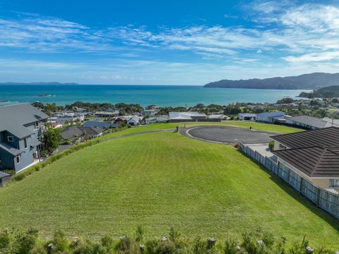 33 Lori Lane, Coopers Beach, Coopers Beach