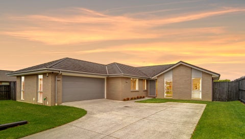 21 Paso Fino Crescent, Karaka, Papakura