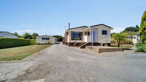 24 Halsey Street, Clinton