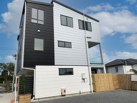 2/55 Bolton Street, Blockhouse Bay, Auckland