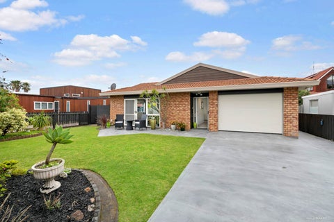 3A Pine Road, Orewa, Orewa