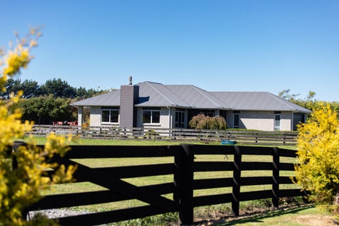 11 Adelaide Road, Dannevirke
