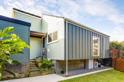 10B Penryn Drive, Camborne, Porirua