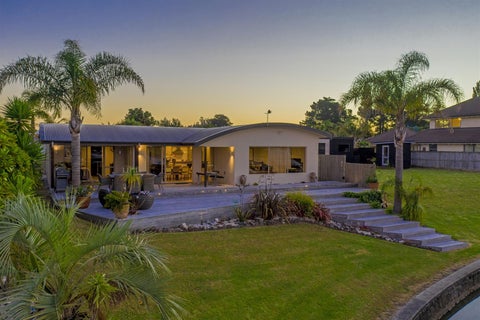 97 South Highway East, Whitianga