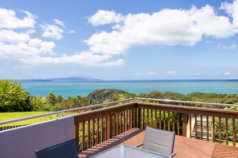 294 Whangaparaoa Road, Red Beach, Red Beach
