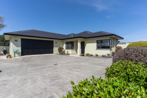 33 Washington Parade, Milson, Palmerston North