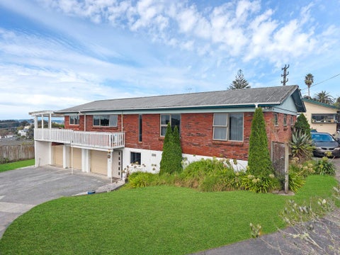 131 Waimumu Road, Massey, Auckland