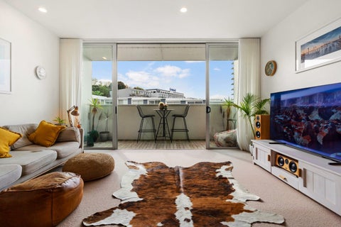3B/10 Fisher-point Drive, Freemans Bay, Auckland