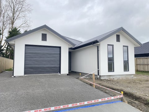 75 Henshaw Street, Woodend, Woodend